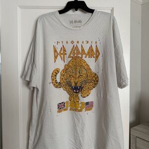 Urban Outfitters White Graphic Tee